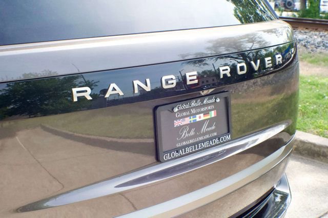 Used 2025 Land Rover Range Rover Long Wheelbase SE AWD/4WD image 14