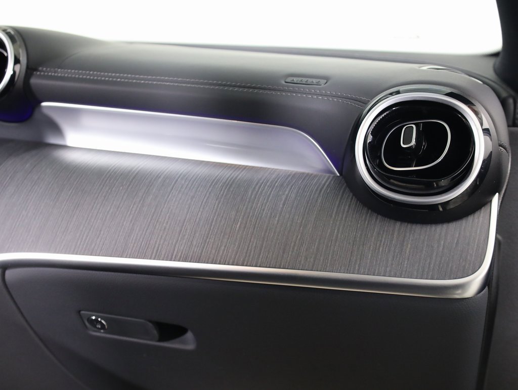 Used 2024 Mercedes-Benz GLC 300 4MATIC image 48