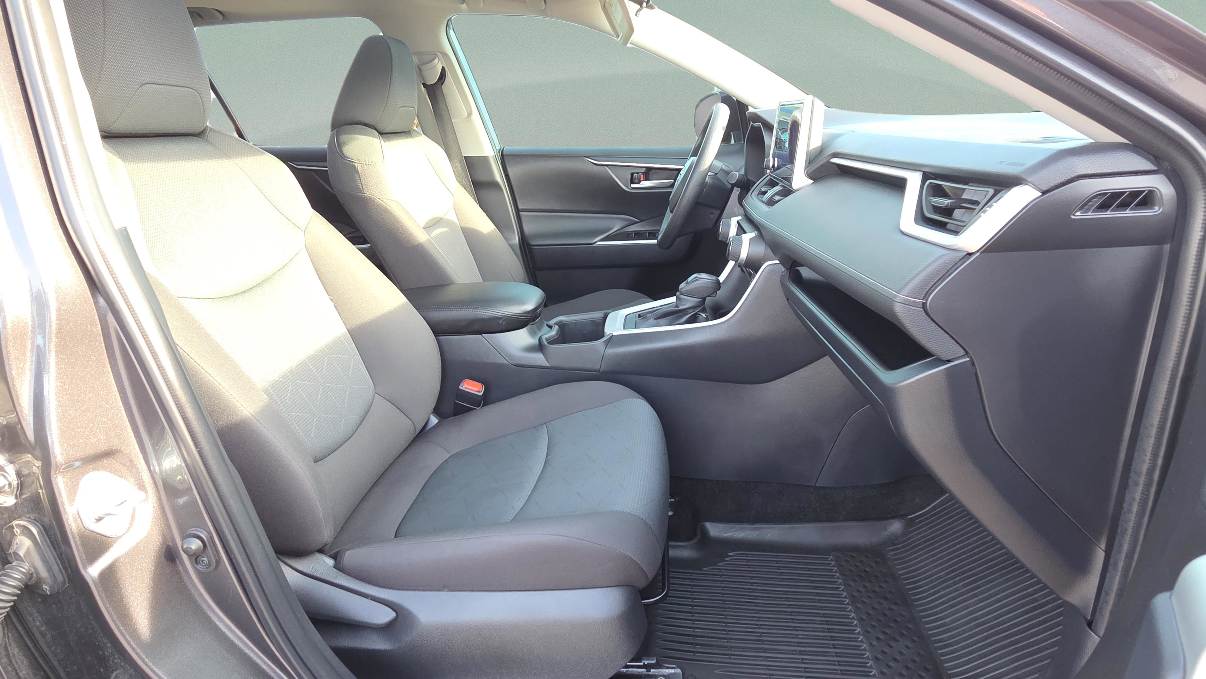 Certified 2025 Toyota RAV4 XLE image 20