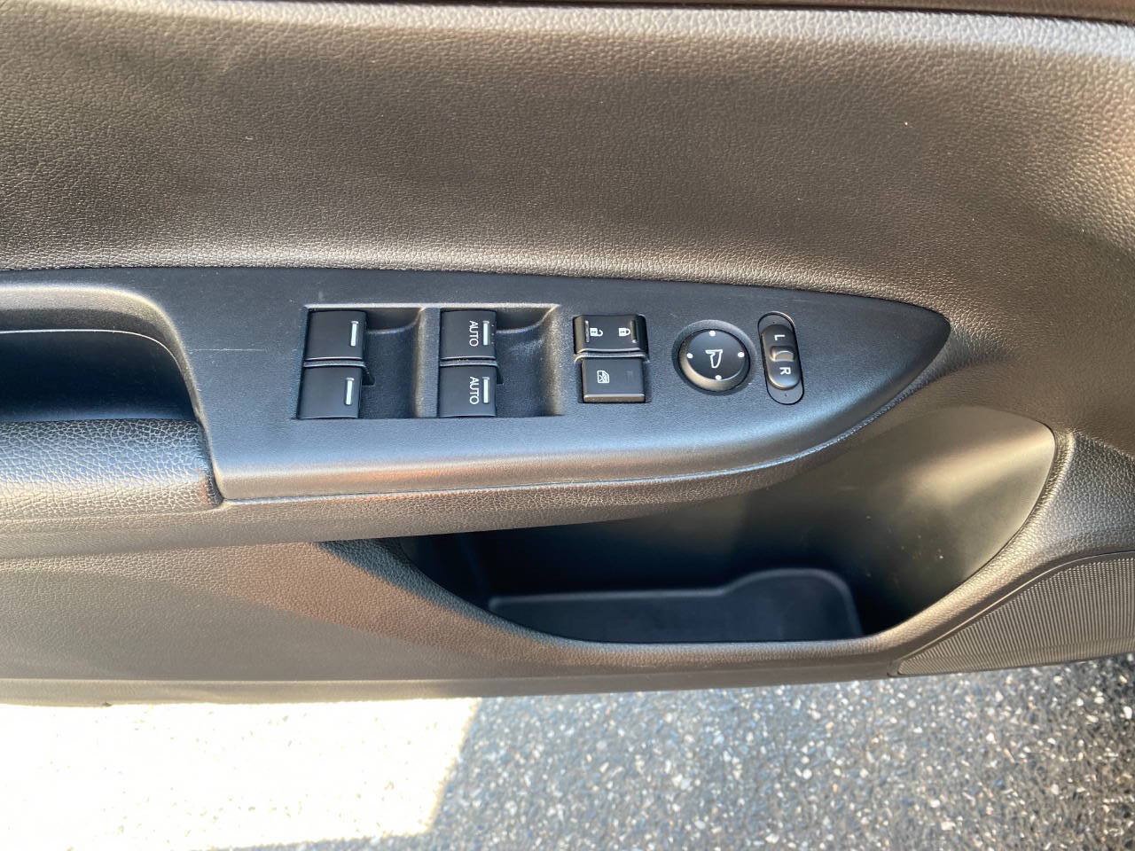 Used 2016 Honda Accord EX image 12