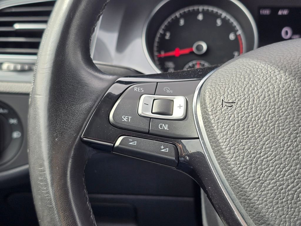 Used 2017 Volkswagen Golf Alltrack SEL image 33