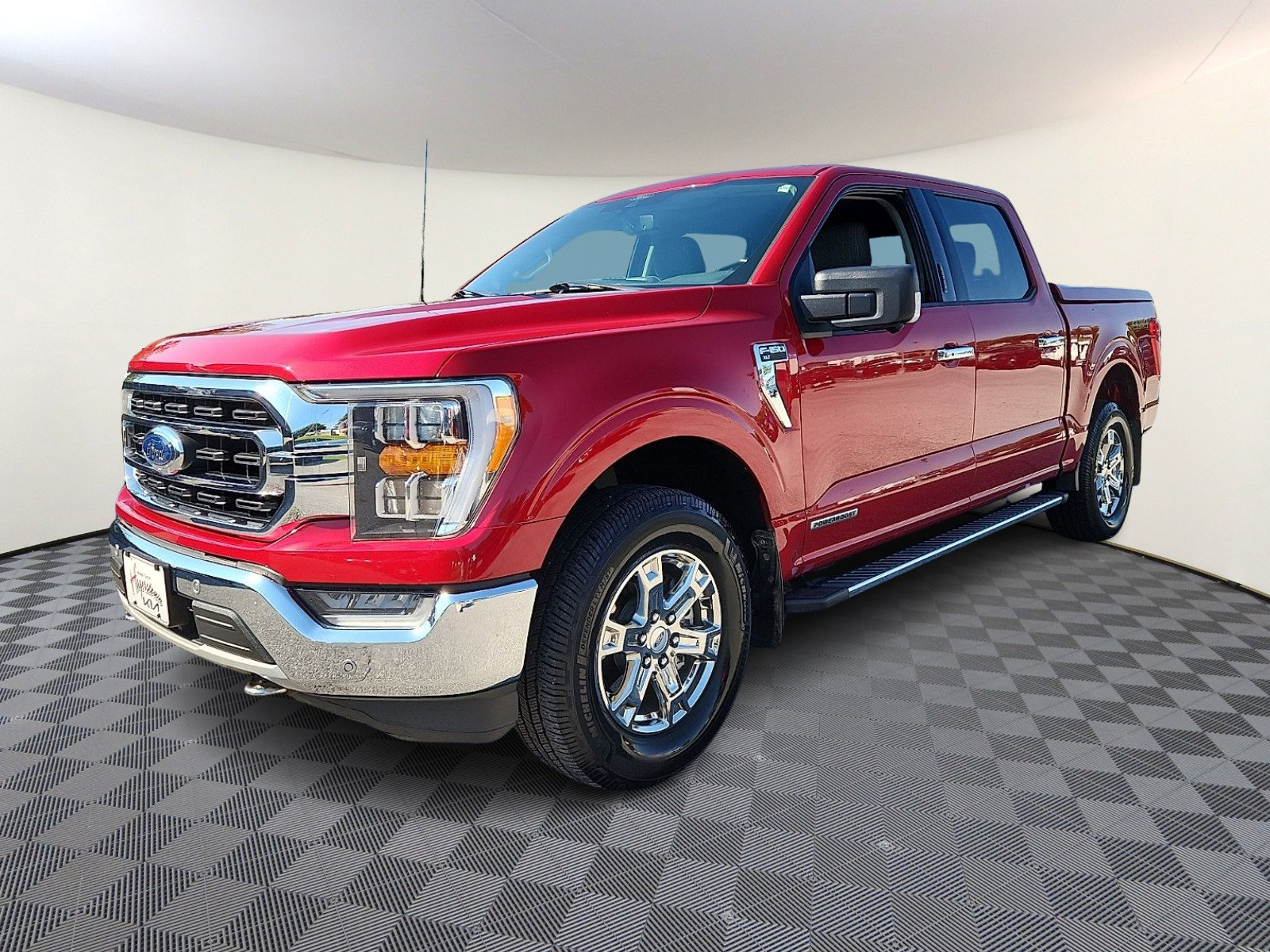 Used 2021 Ford F150 XLT w/ Equipment Group 302A High AWD/4WD image 3