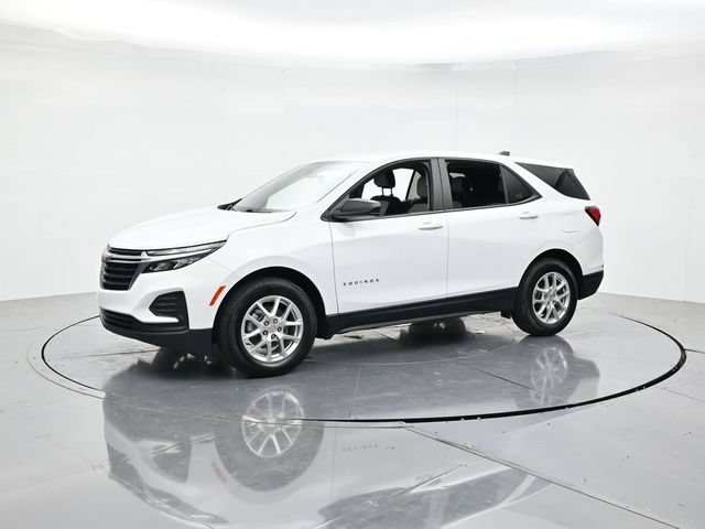 Used 2024 Chevrolet Equinox LS w/ LS Convenience Package FWD image 5