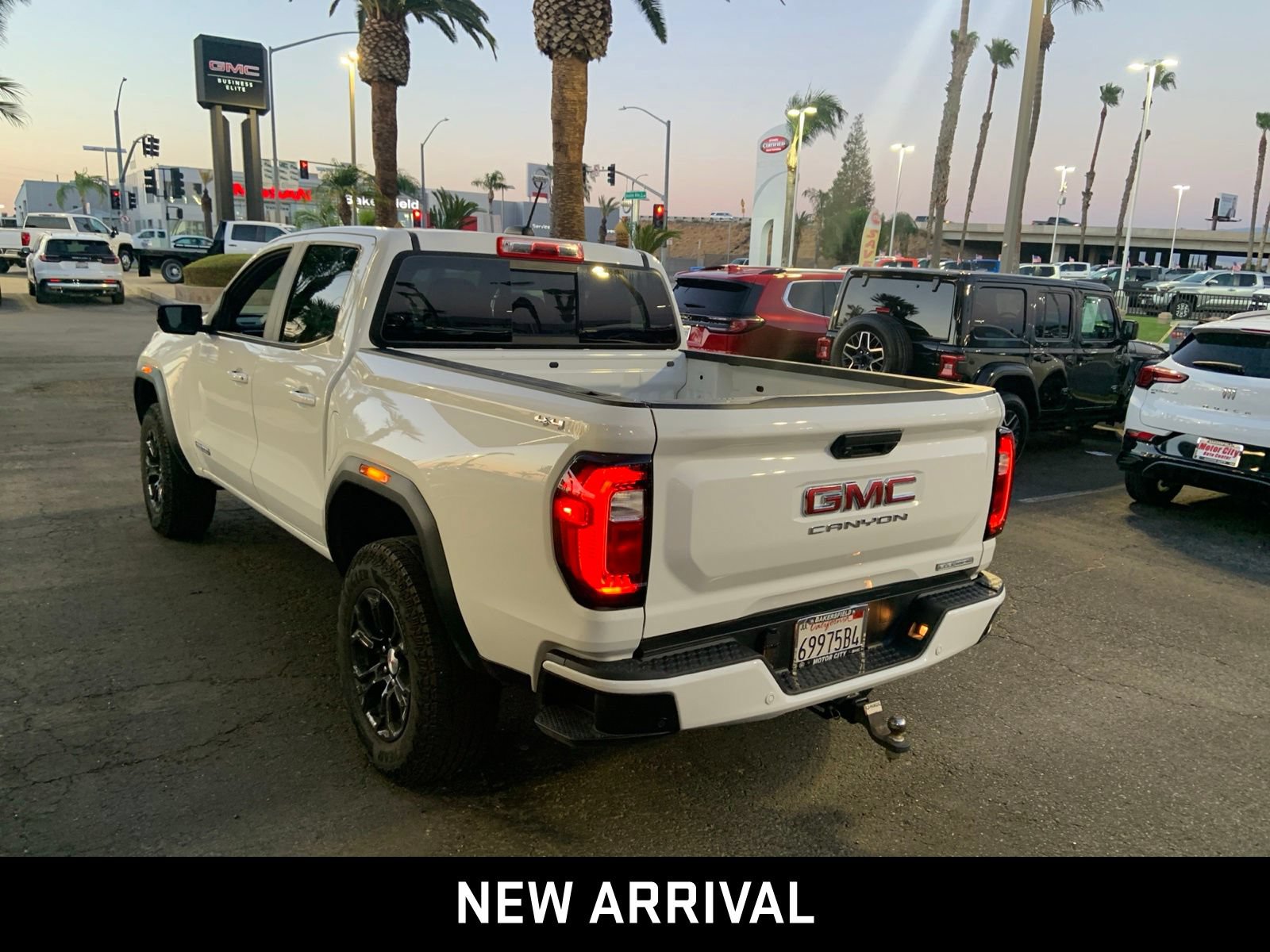 Certified 2024 GMC Canyon Elevation w/ Convenience Package AWD/4WD image 6