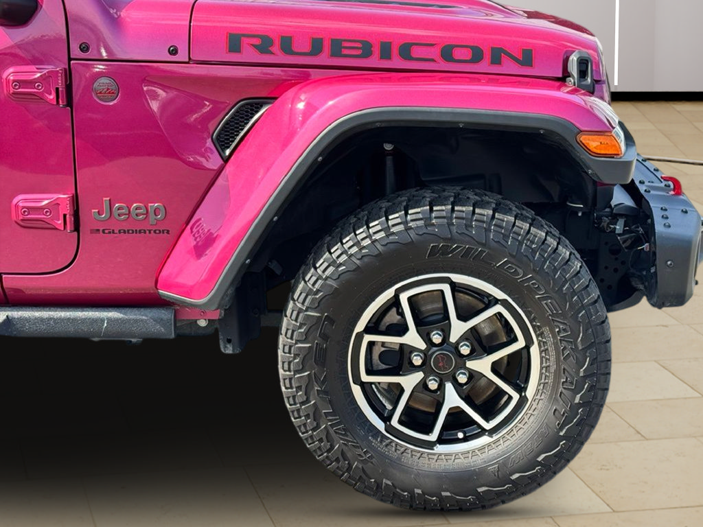 Used 2024 Jeep Gladiator Rubicon AWD/4WD image 41