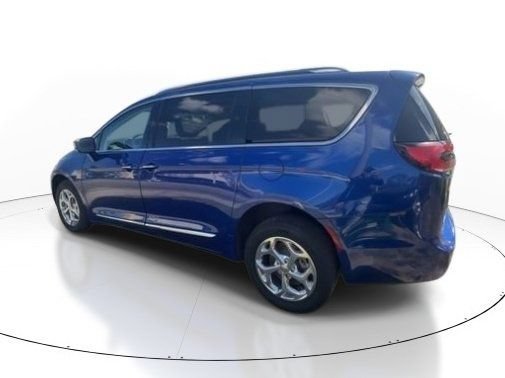 Used 2021 Chrysler Pacifica Limited AWD/4WD image 7