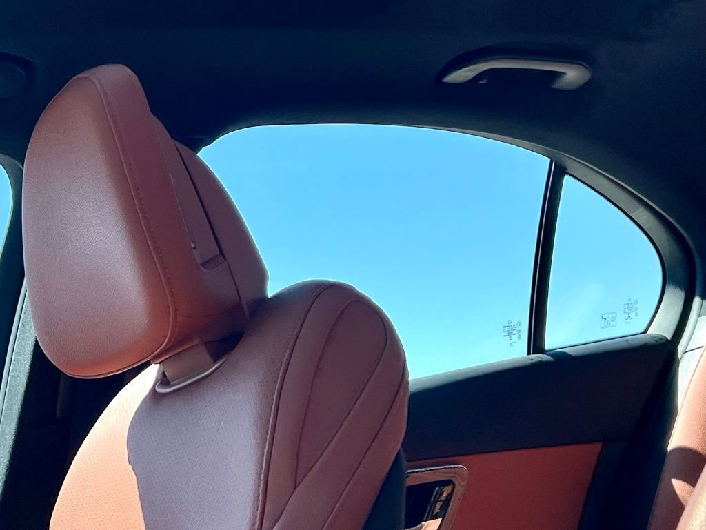 Used 2023 Mercedes-Benz C 300 4MATIC Sedan image 13