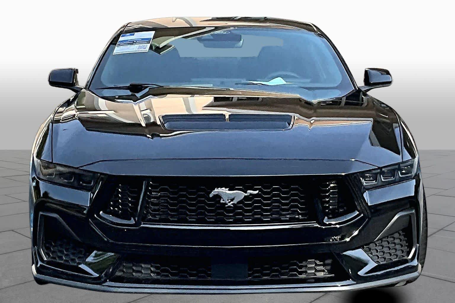 Used 2025 Ford Mustang GT RWD image 4