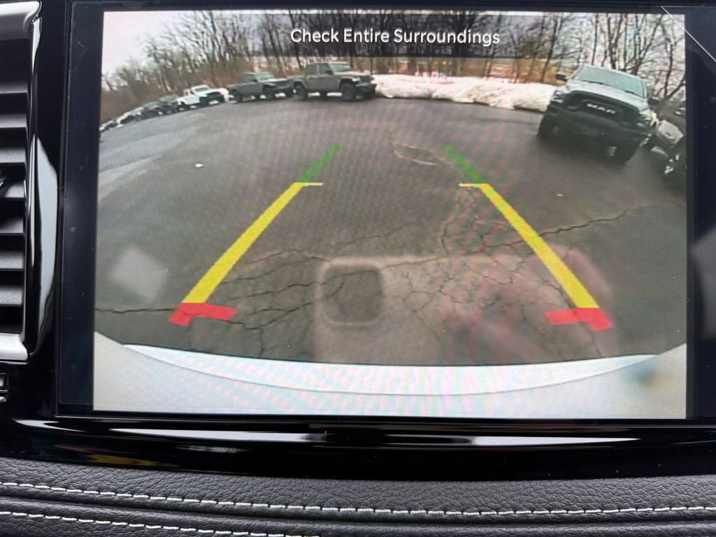 New 2026 Chrysler Pacifica Select FWD image 13
