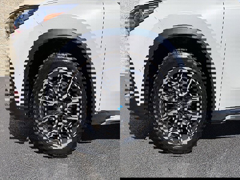 Used 2024 BMW X1 xDrive28i w/ Premium Package image 7