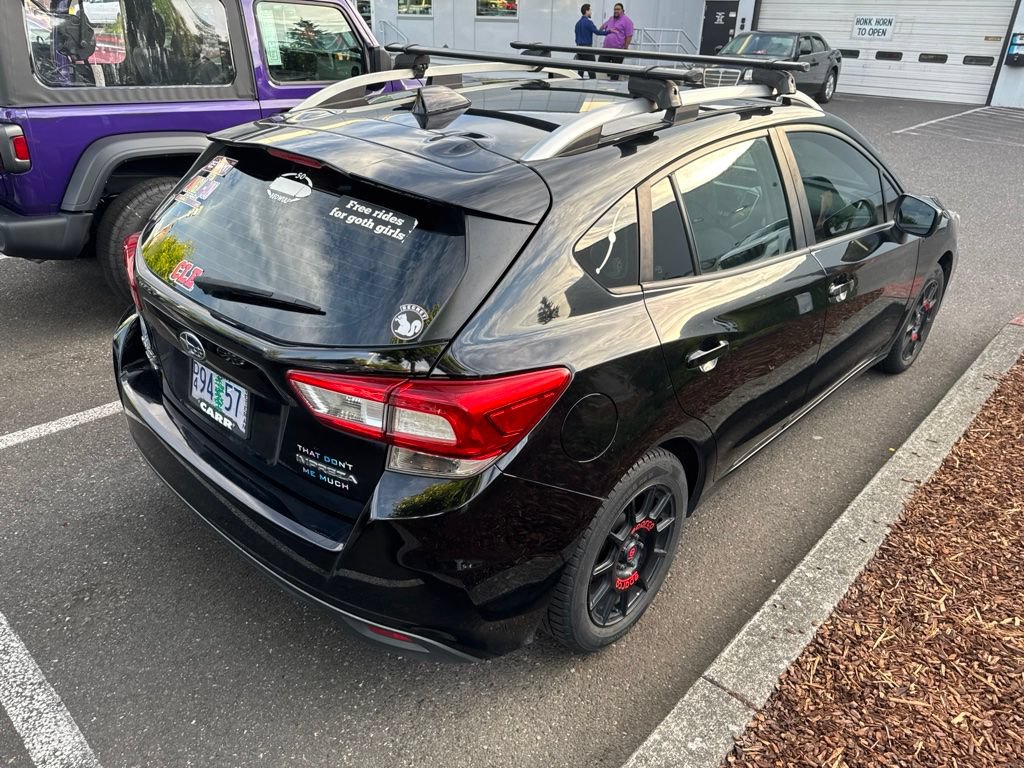 Used 2018 Subaru Impreza 2.0i Premium w/ Popular Package #2 AWD/4WD image 3