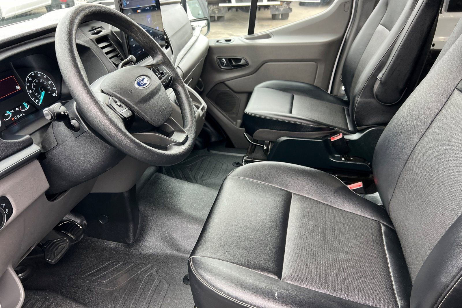 Used 2023 Ford E-Transit Medium Roof w/ Load Area Protection Package image 10