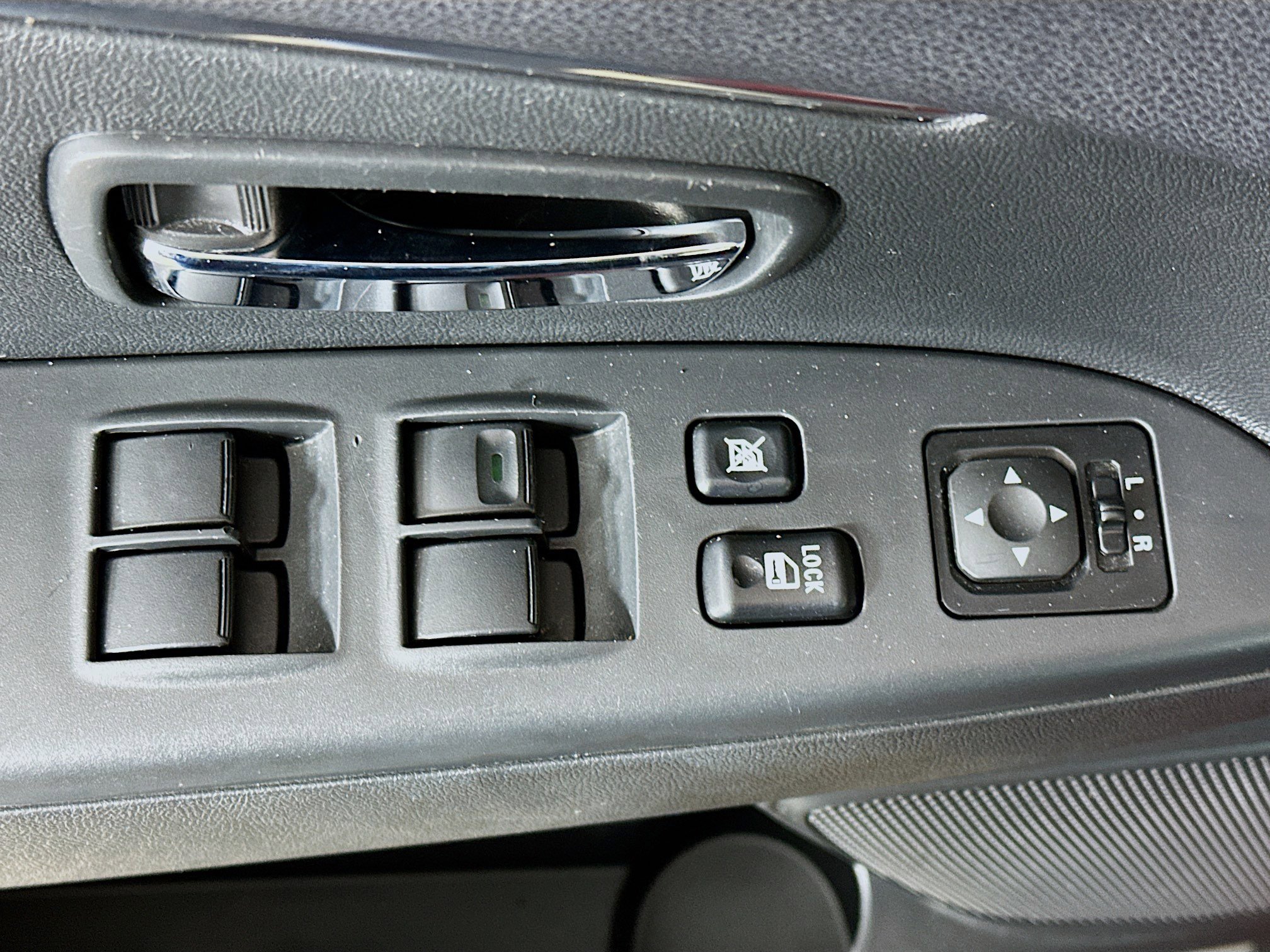 Used 2024 Mitsubishi Outlander Sport ES image 15