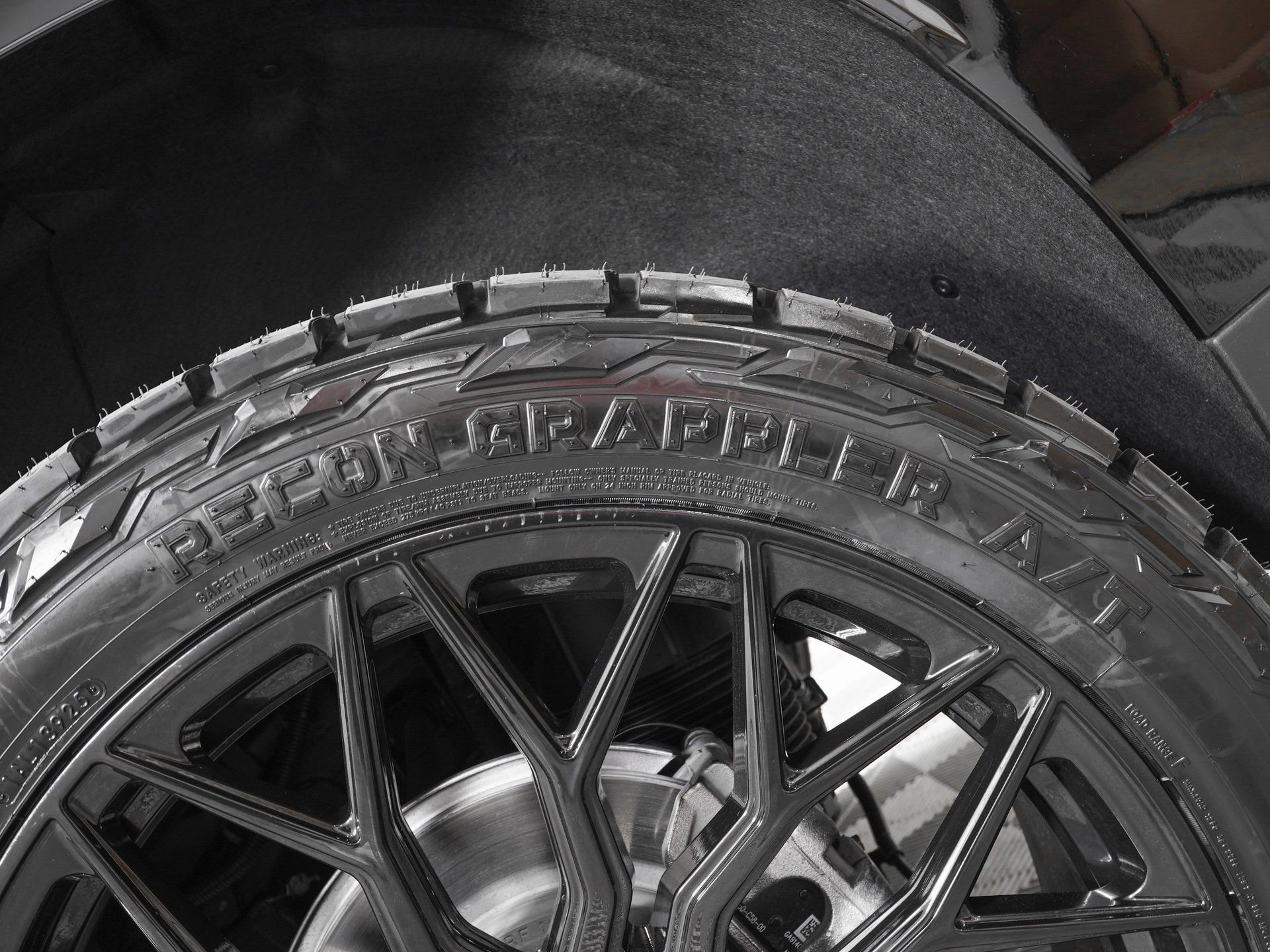 Used 2026 GMC Yukon XL AT4 Ultimate image 40