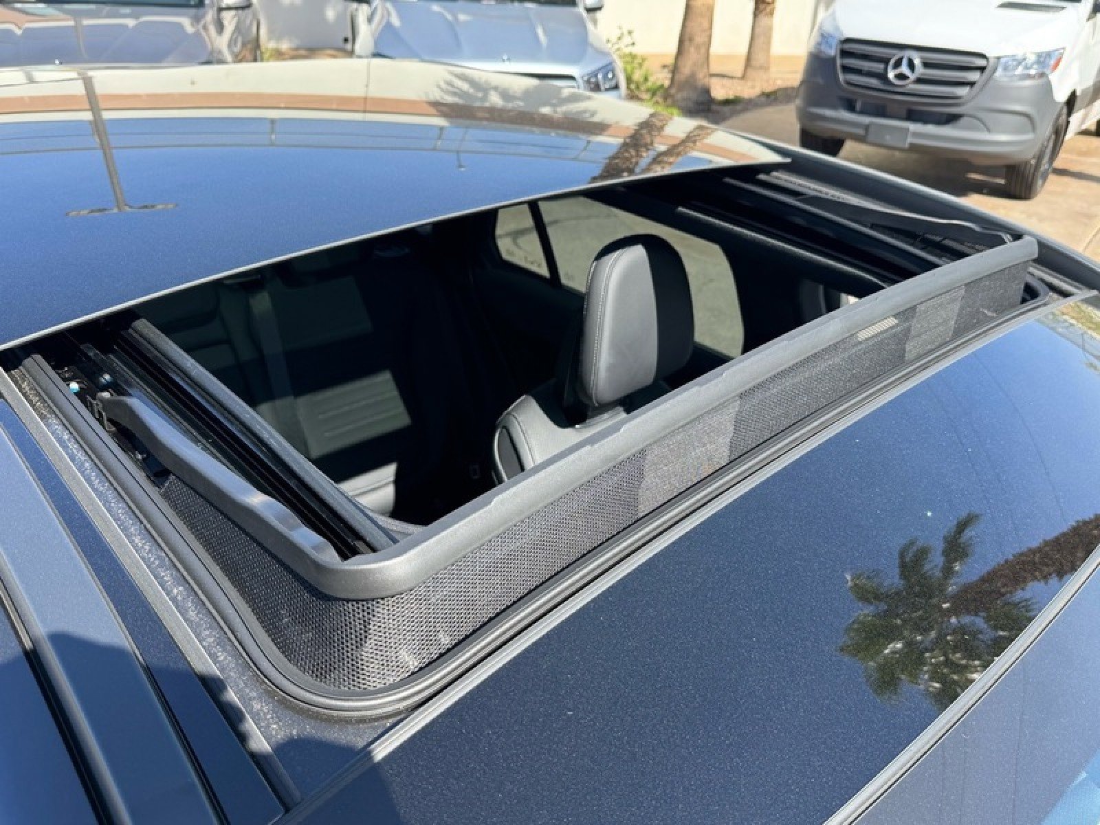 Certified 2025 Mercedes-Benz GLC 300 4MATIC image 25