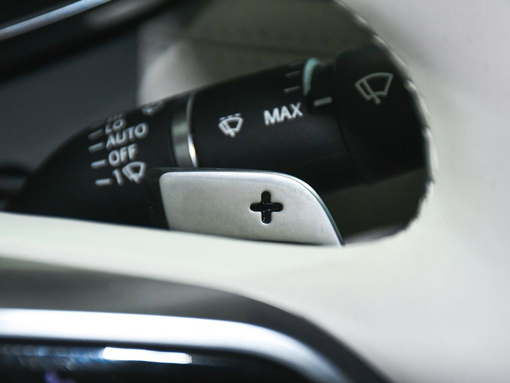 Used 2024 Jaguar XF R-Dynamic SE image 39