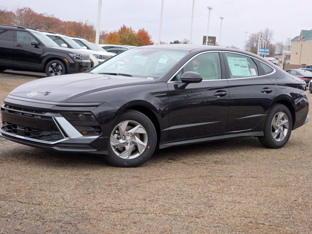 Certified 2026 Hyundai Sonata SE FWD image 3