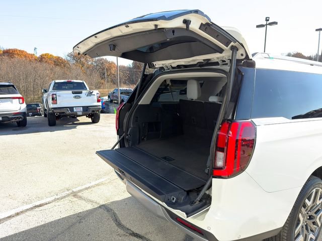 Used 2025 Ford Expedition Max Platinum w/ Platinum Ultimate Package image 16