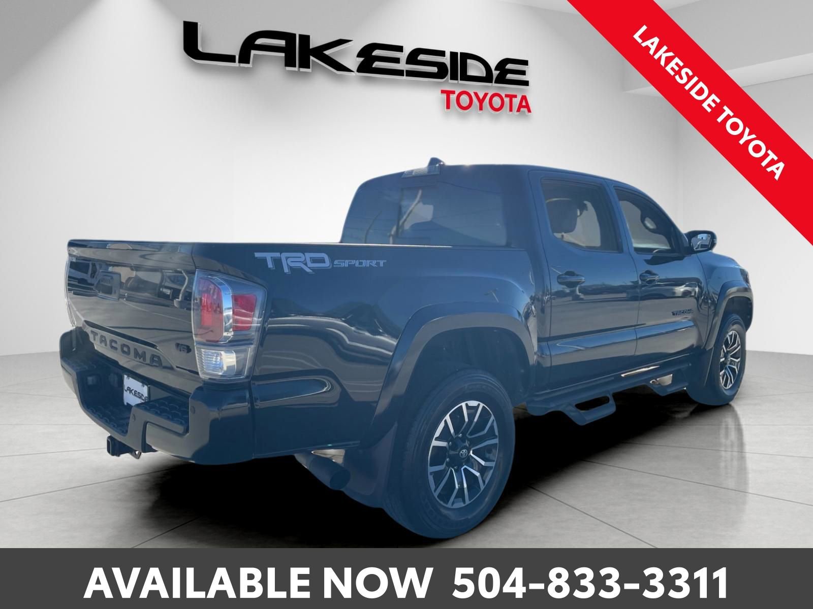 Used 2022 Toyota Tacoma TRD Sport w/ TRD Premium Sport Package image 6