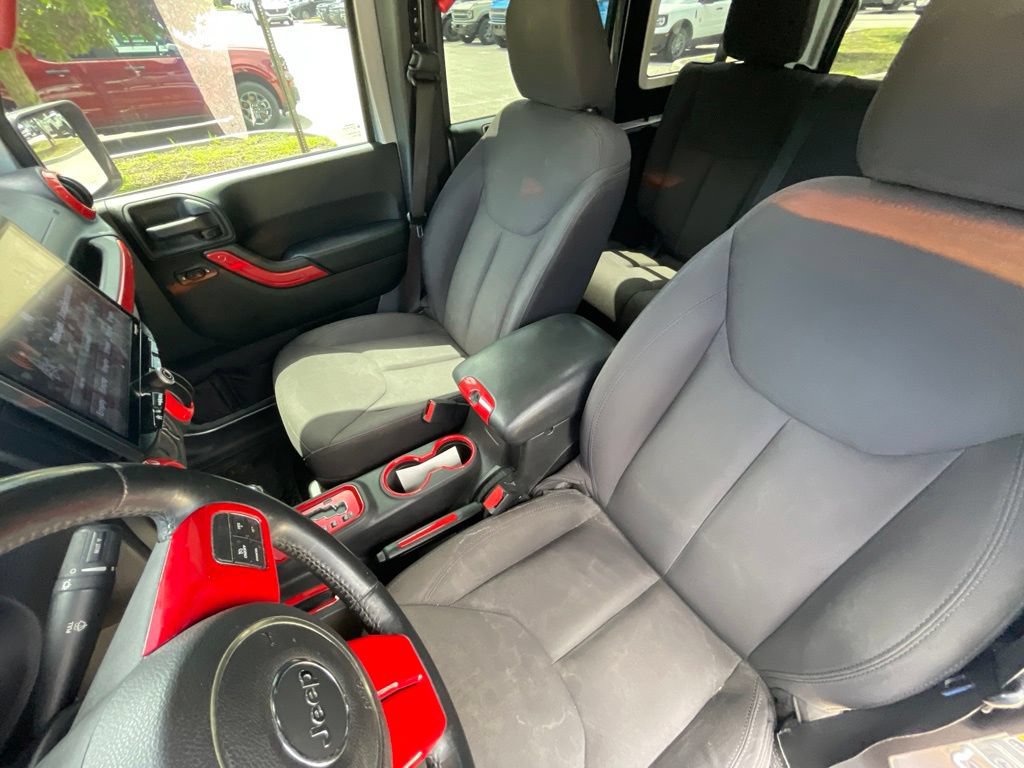 Used 2015 Jeep Wrangler Unlimited Sport w/ Quick Order Package 24S AWD/4WD image 10