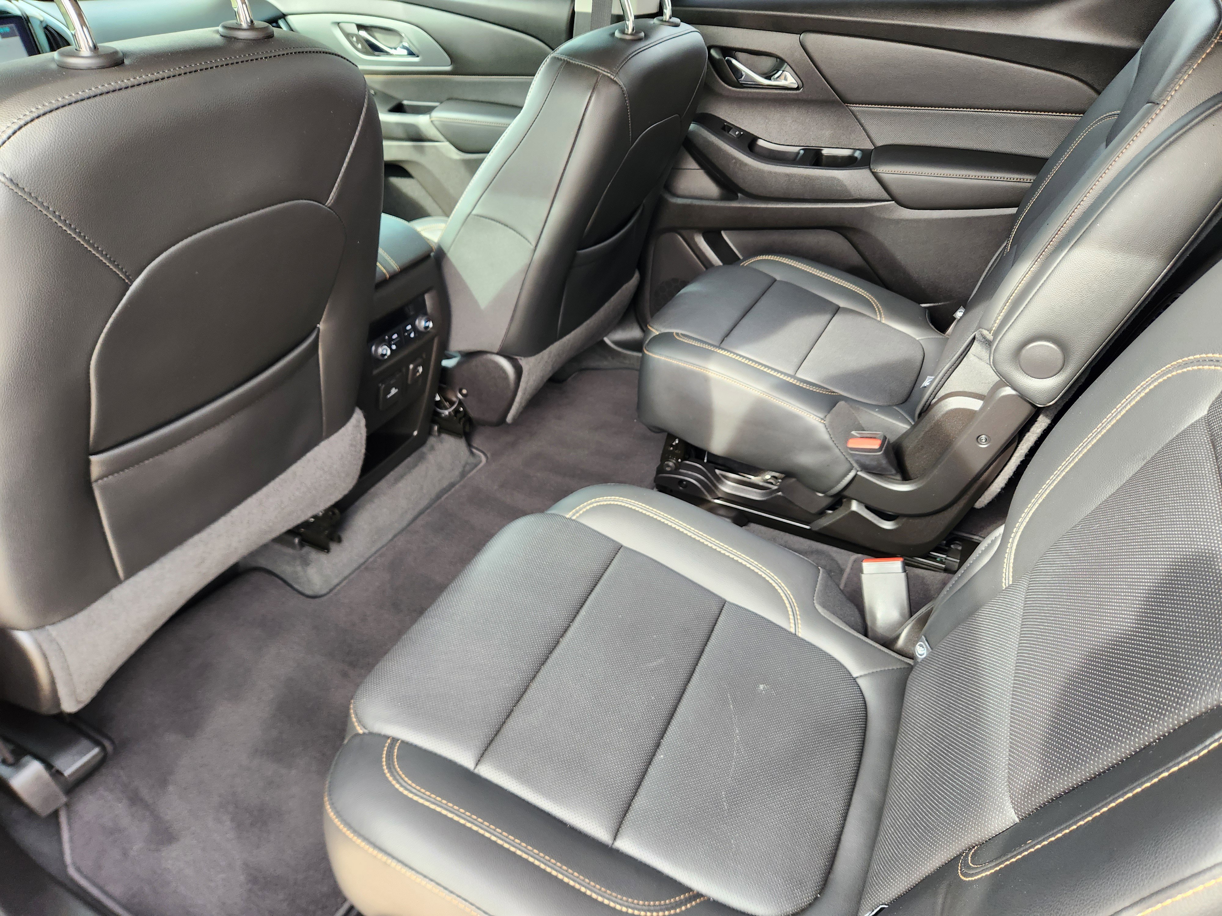 Used 2019 Chevrolet Traverse Premier w/ Driver Confidence II Package image 39