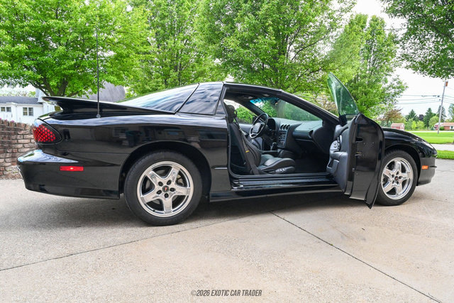 Used 2002 Pontiac Firebird Trans Am RWD image 29