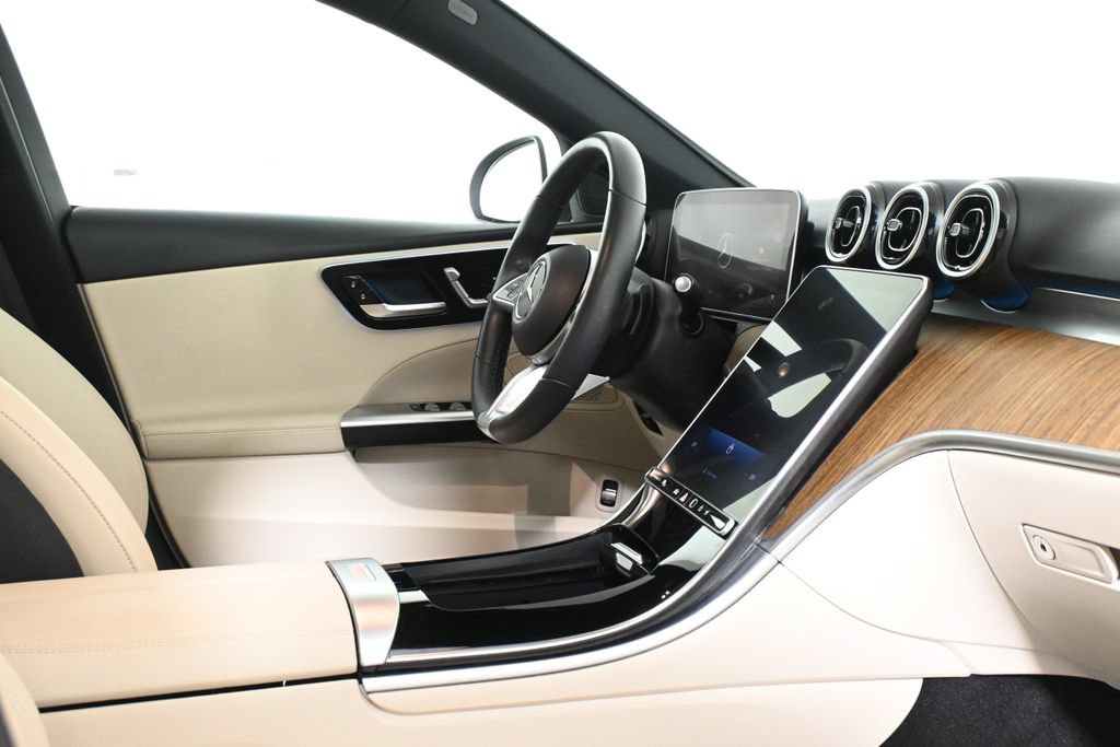 Certified 2023 Mercedes-Benz C 300 4MATIC Sedan image 30