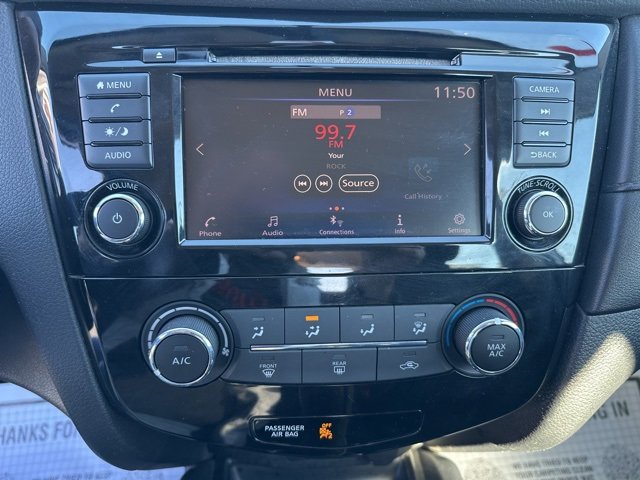 Used 2018 Nissan Rogue S image 17