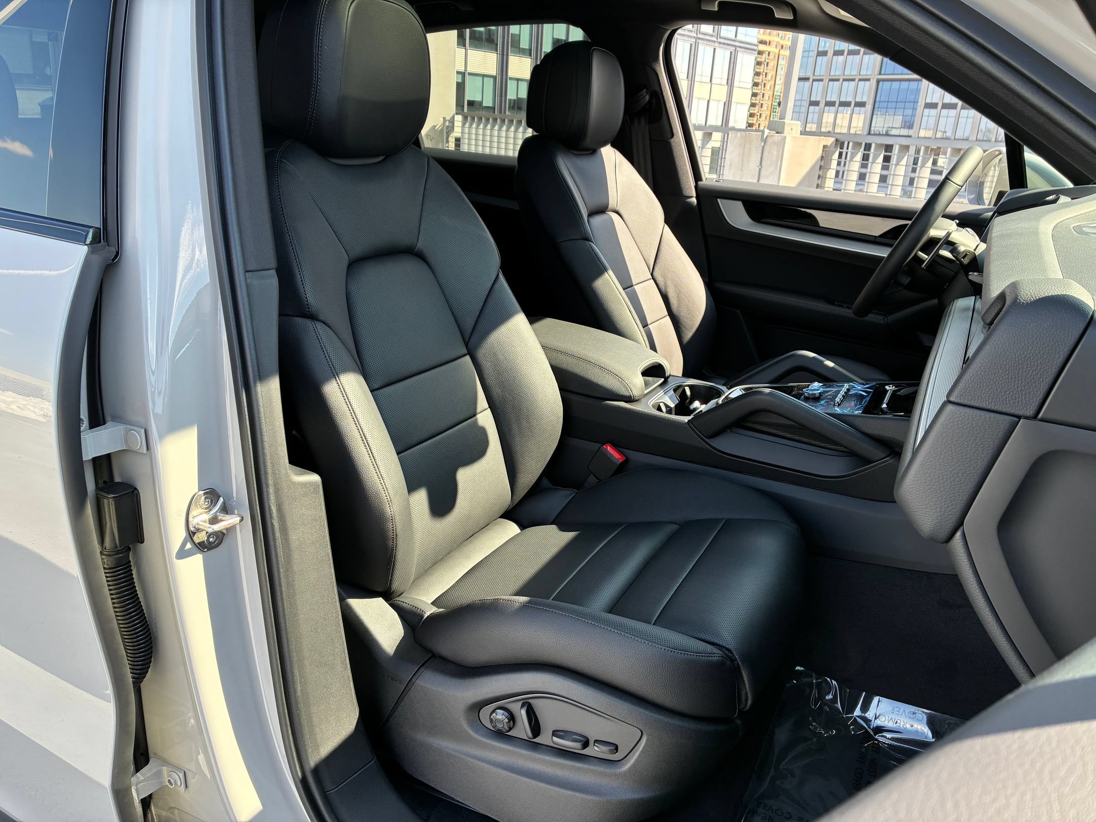 Certified 2026 Porsche Cayenne AWD/4WD image 19