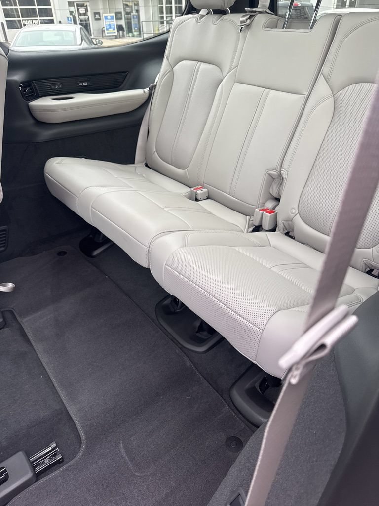 New 2026 Jeep Grand Wagoneer Summit w/ Rear Seat Video Group I AWD/4WD image 14