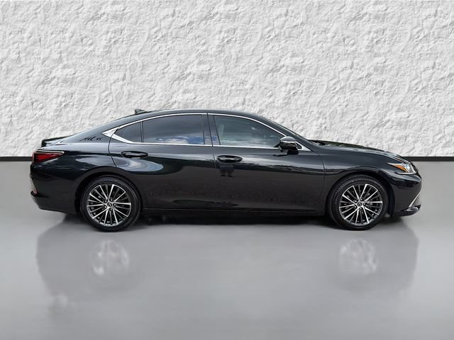 Used 2022 Lexus ES 350 w/ Premium Package FWD image 2