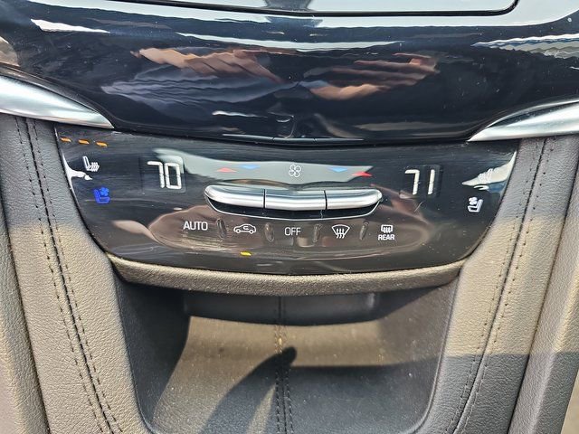 Used 2025 Cadillac XT6 Sport w/ Technology Package image 25