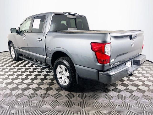 Used 2018 Nissan Titan SV w/ SV Convenience Package AWD/4WD image 6