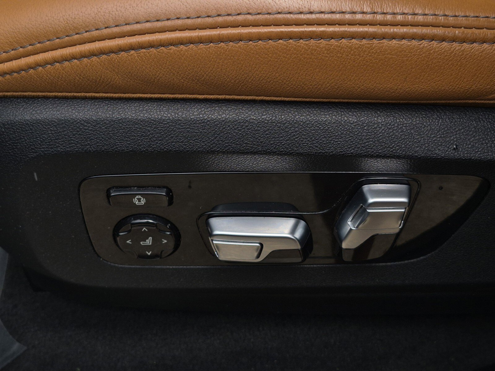 Certified 2022 BMW X5 sDrive40i image 16