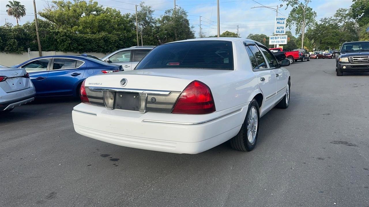 Used 2011 Mercury Grand Marquis LS image 7