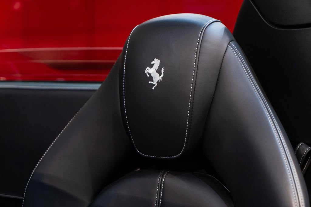 Used 2023 Ferrari F8 Tributo image 6