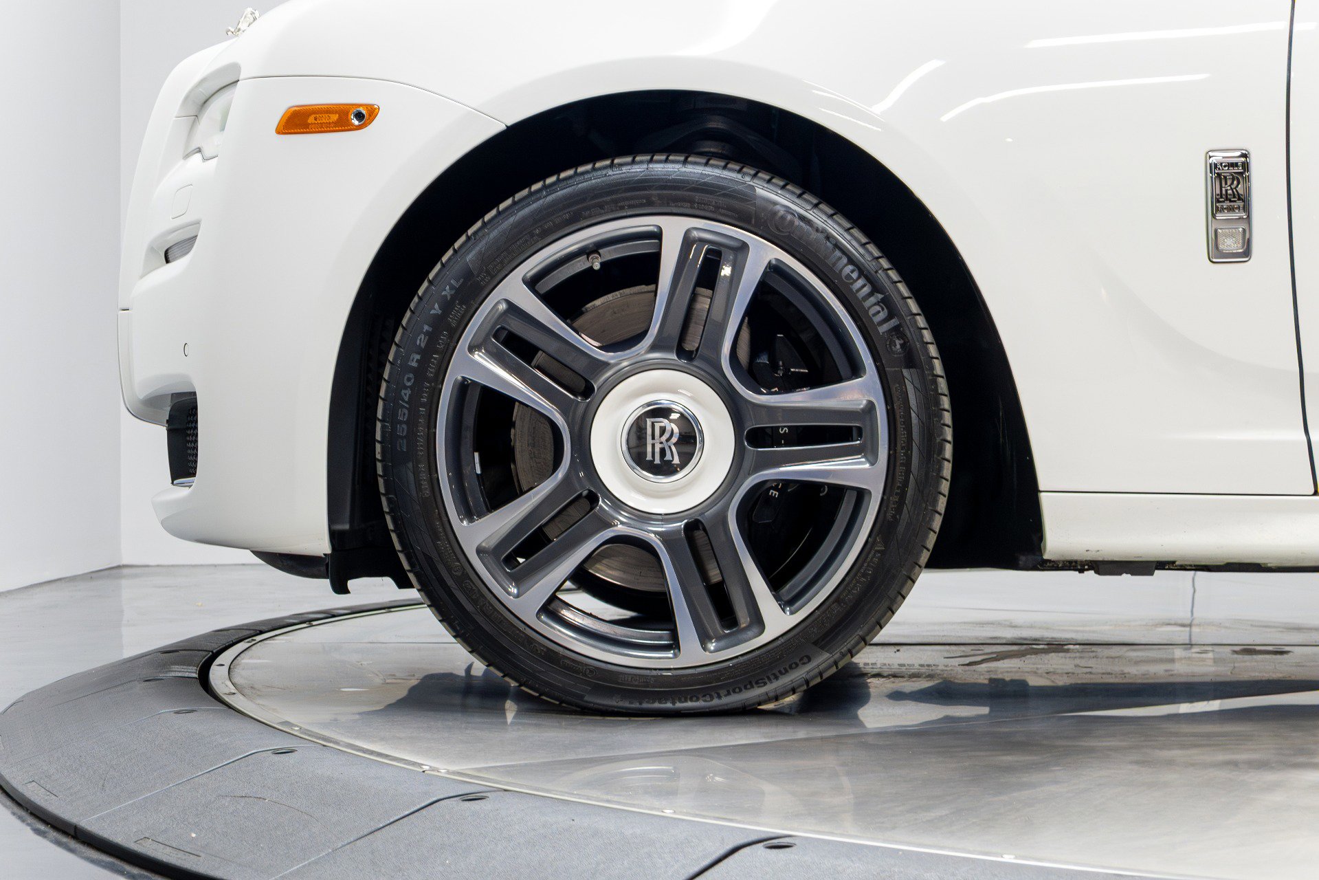 Used 2016 Rolls-Royce Ghost image 53