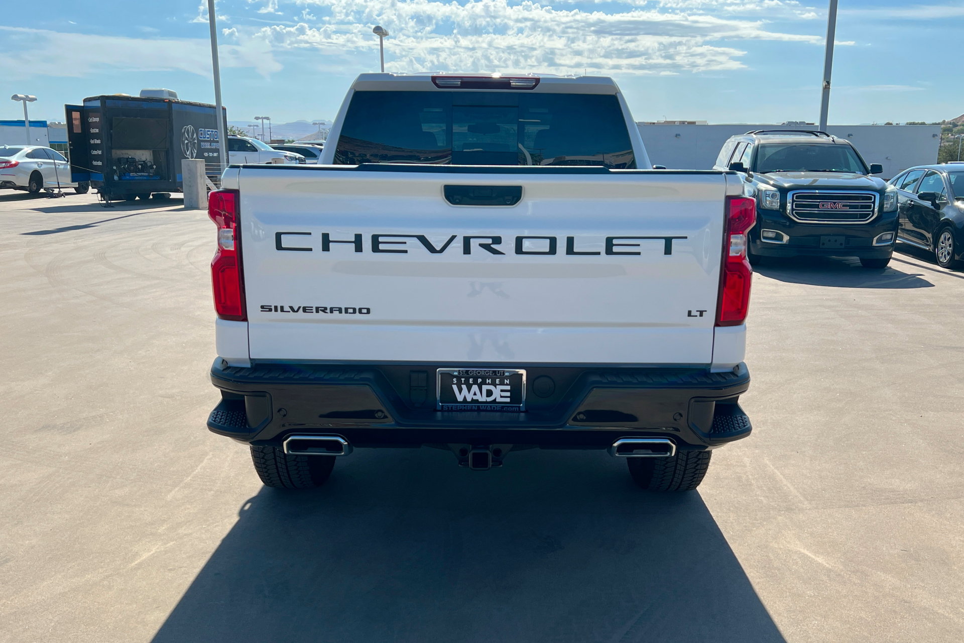 Used 2025 Chevrolet Silverado 1500 LT Trail Boss w/ Convenience Package II AWD/4WD image 5
