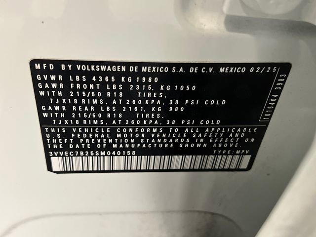 Certified 2025 Volkswagen Taos SE FWD image 29