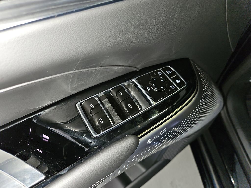 New 2026 Cadillac Lyriq V w/ LPO, Bronce Accent Package AWD/4WD image 30