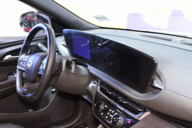 Certified 2025 Buick Envista Sport Touring w/ Experience Buick Package image 10