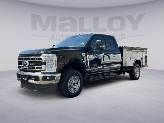 New 2026 Ford F350 XL w/ XL Chrome Package AWD/4WD image 1