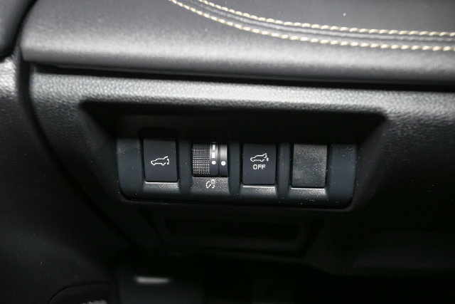 Used 2025 Subaru Outback Limited AWD/4WD image 39