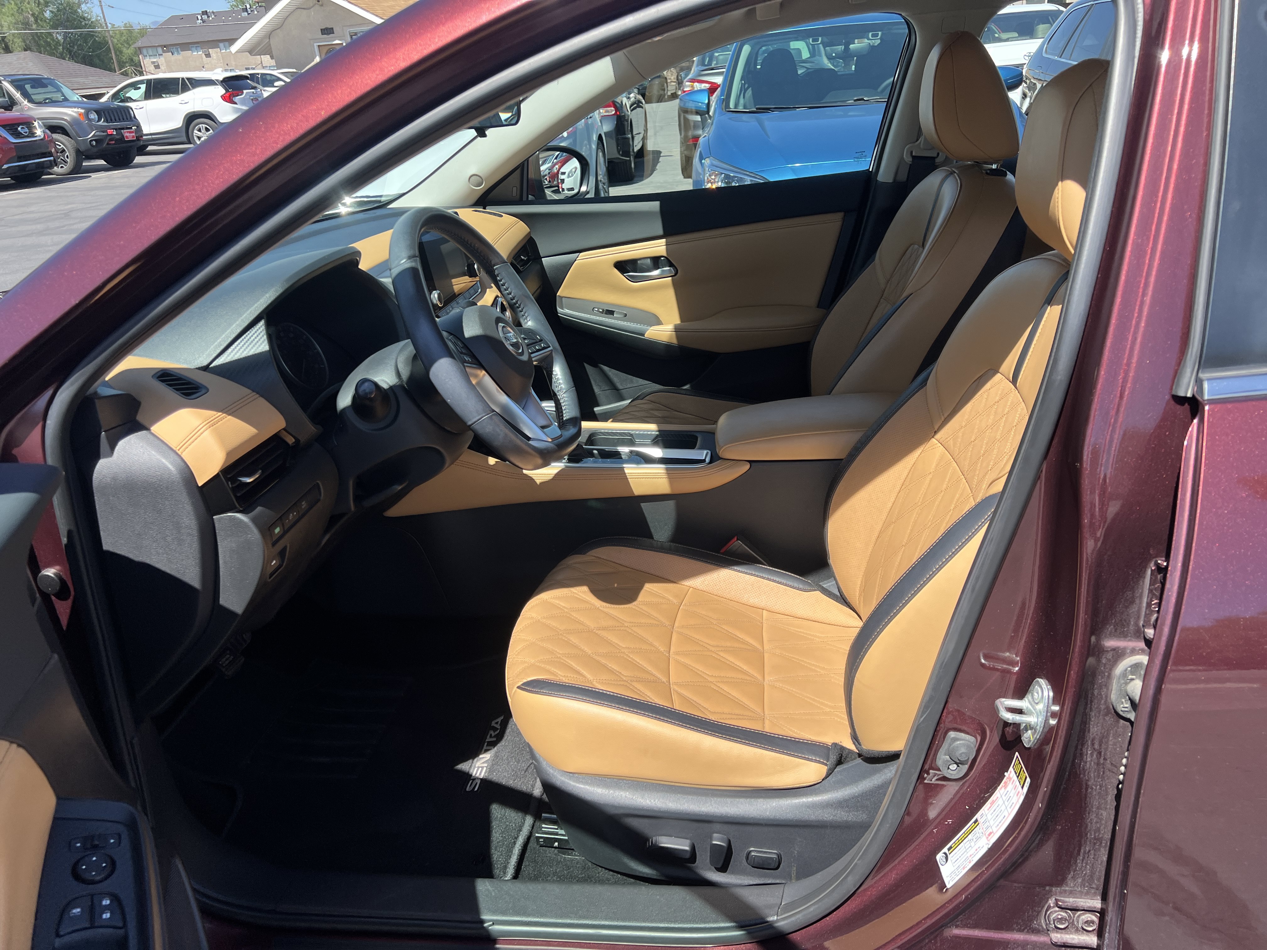 Used 2021 Nissan Sentra SV w/ SV Premium Package FWD image 11