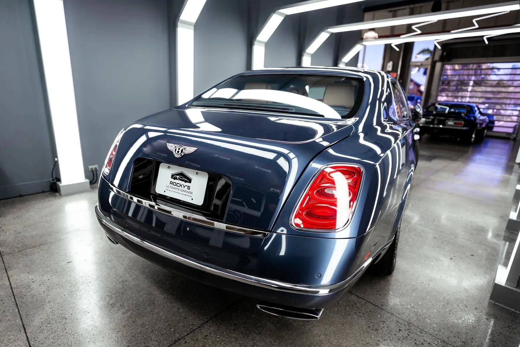 Used 2011 Bentley Mulsanne RWD image 5