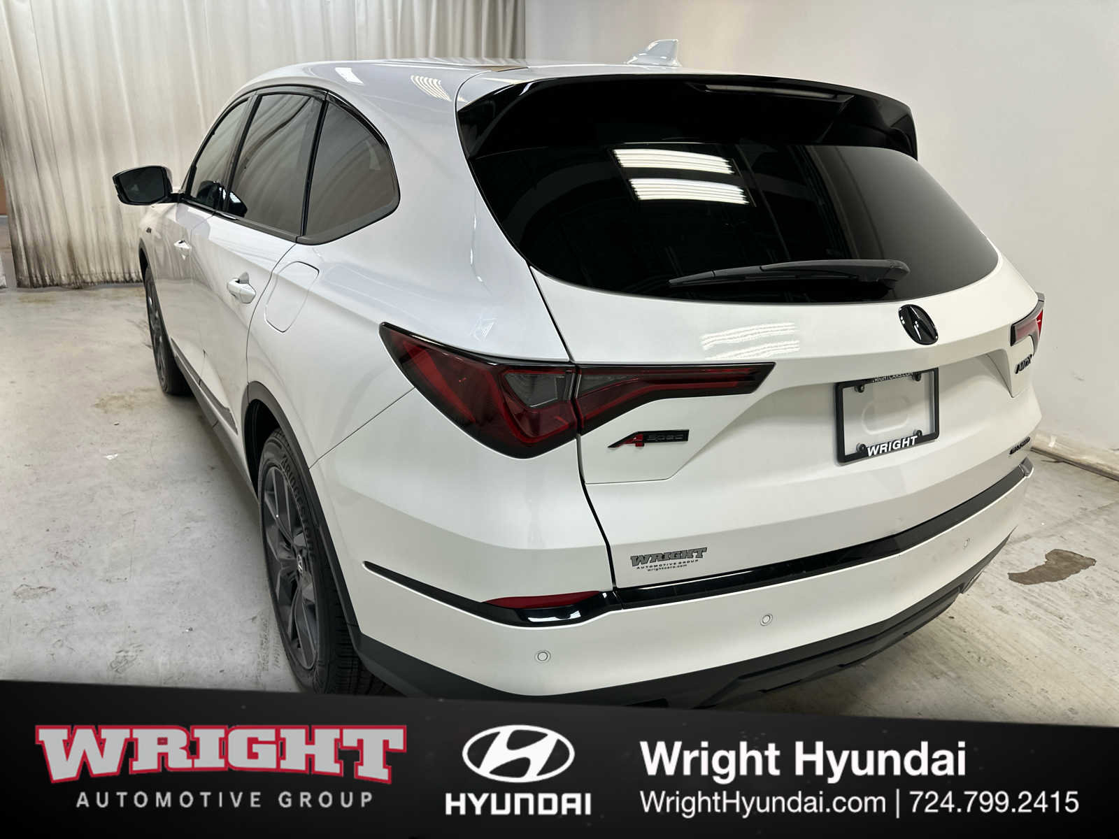 Used 2023 Acura MDX A-Spec image 4