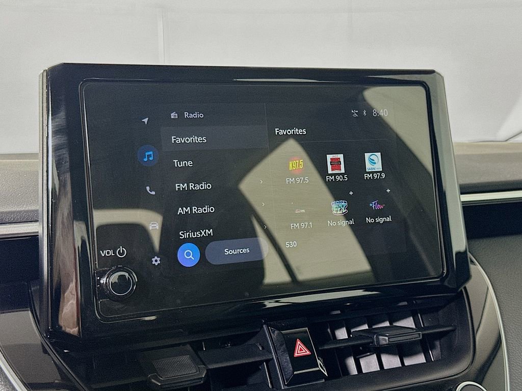 Used 2025 Toyota Corolla LE image 24