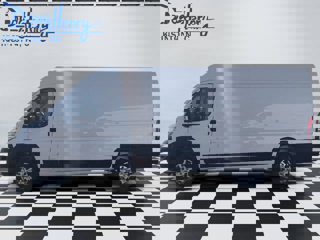 New 2025 RAM ProMaster 3500 w/ Quick Order Package 22G SLT image 2