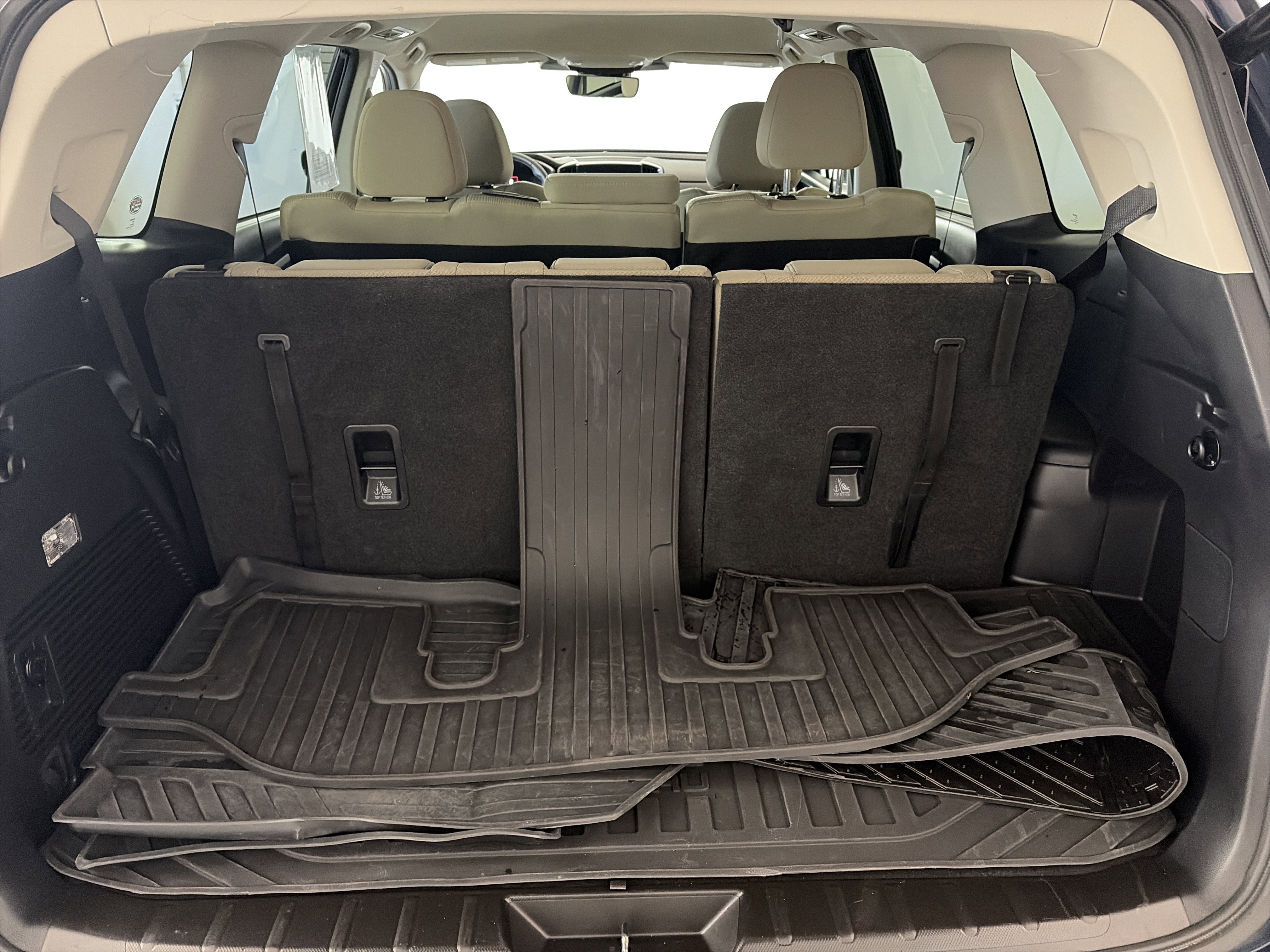 Used 2024 Subaru Ascent Premium w/ Convenience Package image 26