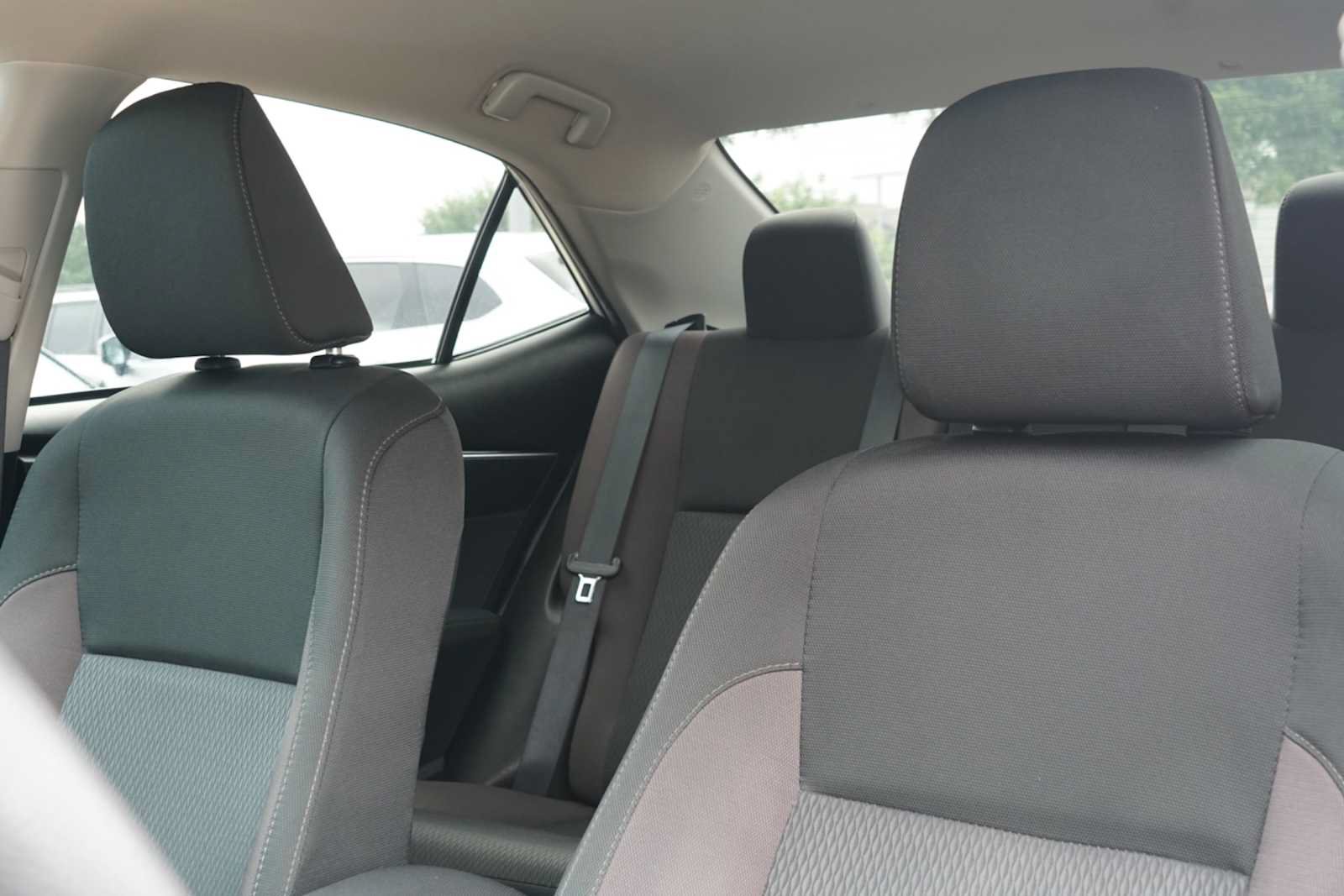 Used 2017 Toyota Corolla LE FWD image 10